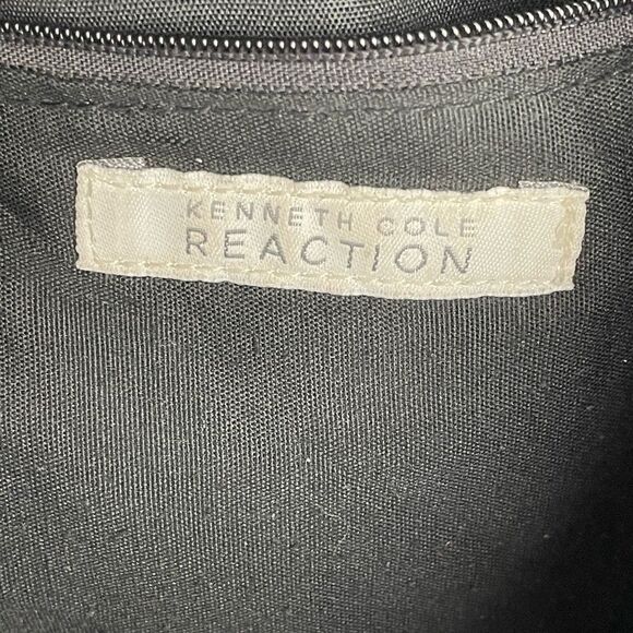 Pre-Loved Kenneth Cole Reaction Black and Gold Shoulder Bag - Picture 5 of 5